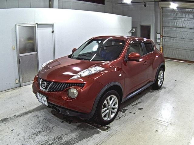 NISSAN JUKE 2012