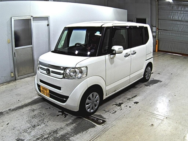 HONDA N BOX 2015