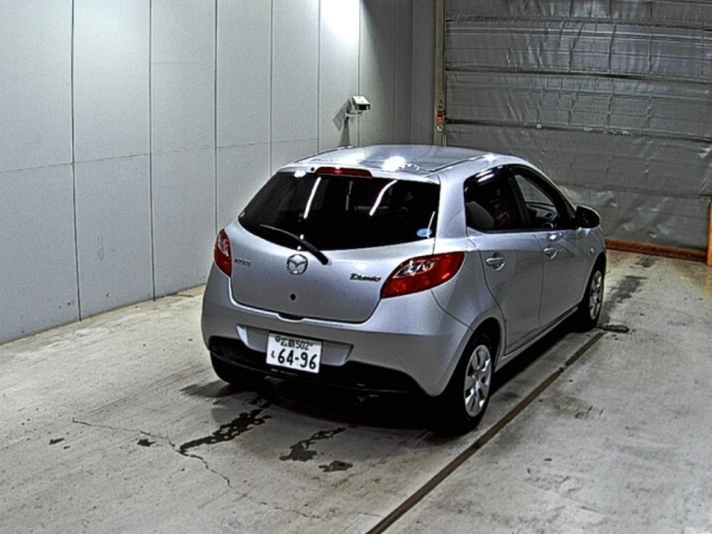 MAZDA DEMIO 2011
