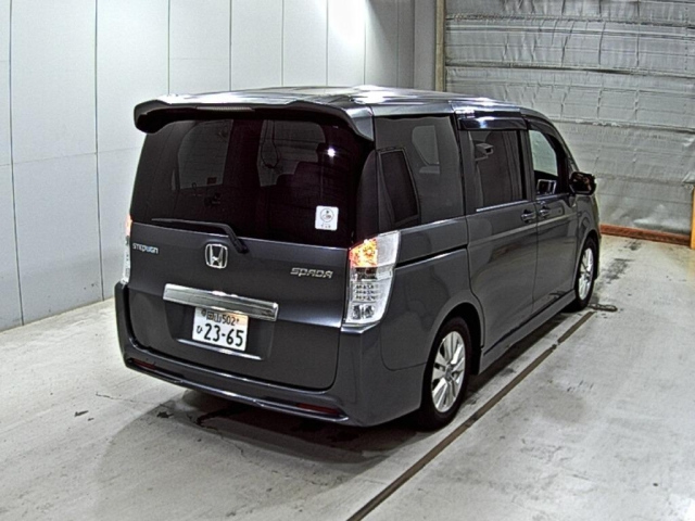 HONDA STEP WAGON 2010