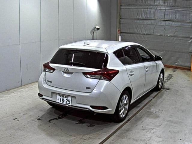 TOYOTA AURIS 2017