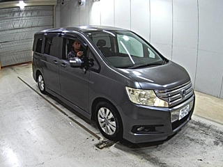 HONDA STEP WAGON 2010
