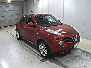 NISSAN JUKE 2012