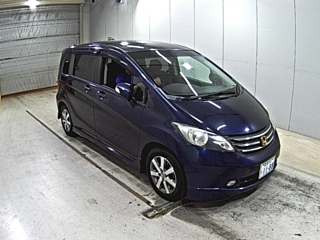 HONDA FREED 2010