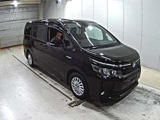 TOYOTA VOXY 2016