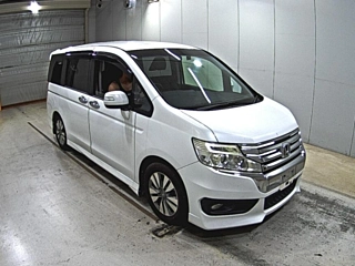 HONDA STEP WAGON 2014