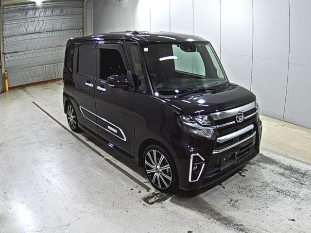 DAIHATSU TANTO 2021