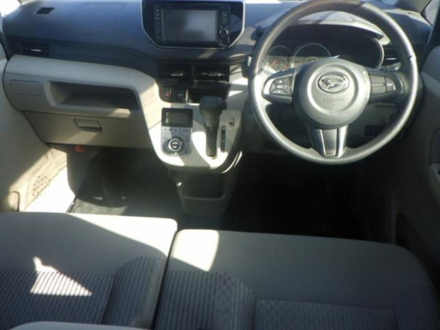 DAIHATSU MOVE 2015