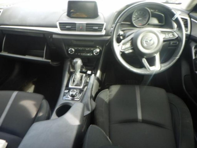 MAZDA AXELA 2016