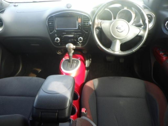 NISSAN JUKE 2012
