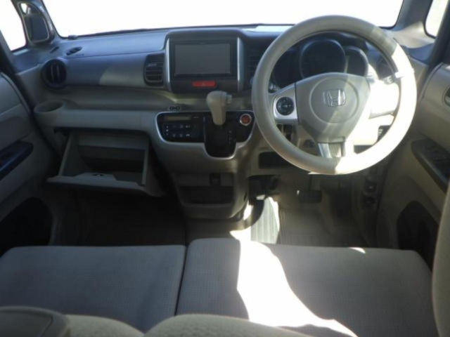 HONDA N BOX 2015