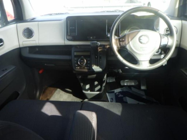 SUZUKI MRWAGON 2012