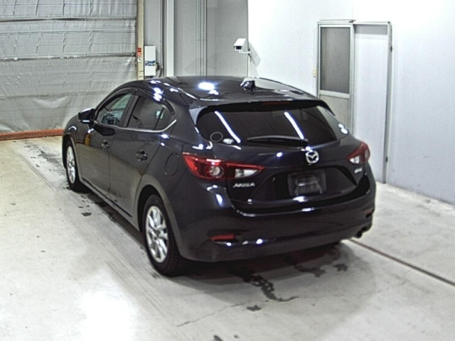 MAZDA AXELA 2016