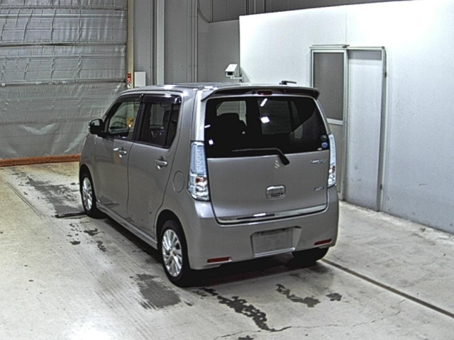 SUZUKI WAGON R 2015