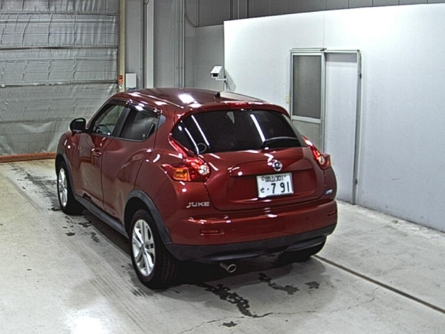 NISSAN JUKE 2012