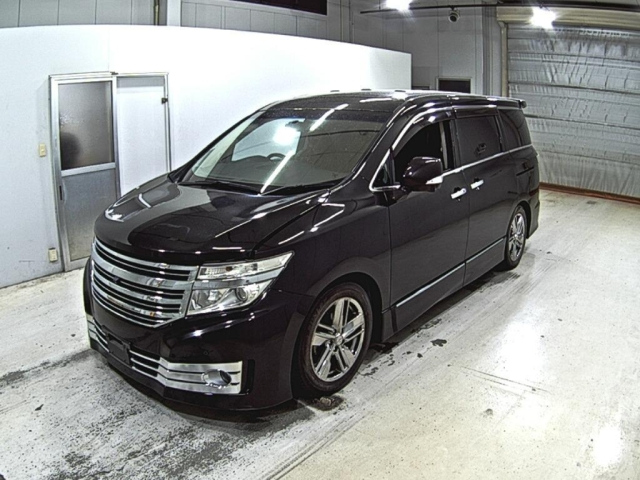 NISSAN ELGRAND 2010