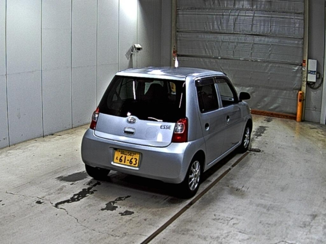 DAIHATSU ESSE 2011