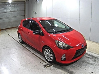 TOYOTA AQUA 2013