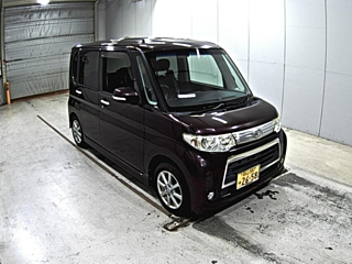 DAIHATSU TANTO 2011