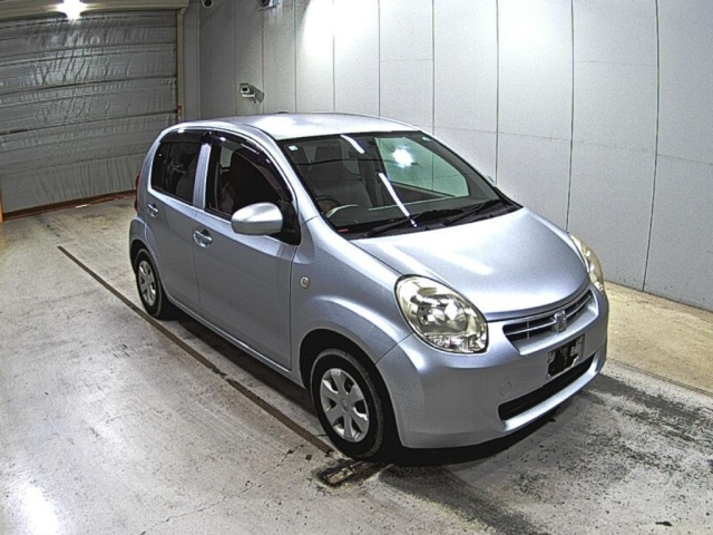 TOYOTA PASSO 2010