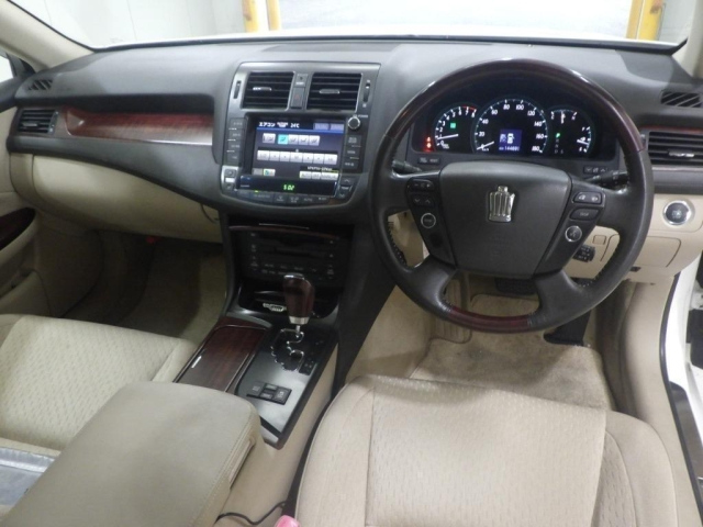 TOYOTA CROWN 2008
