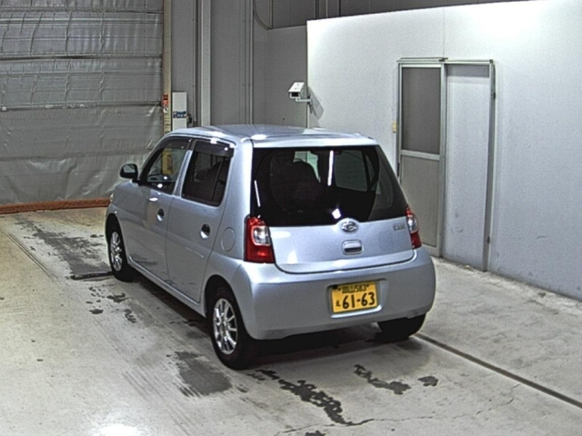 DAIHATSU ESSE 2011