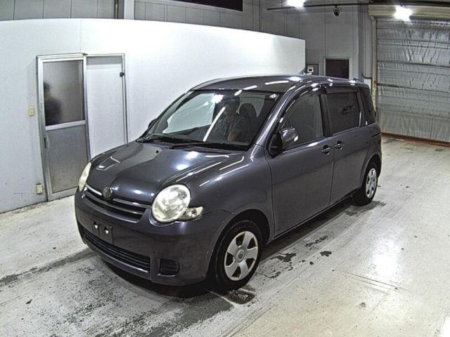 TOYOTA SIENTA 2008