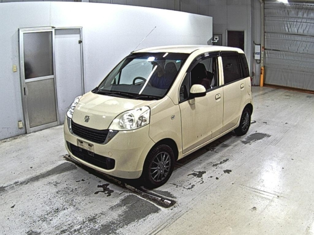HONDA LIFE 2010