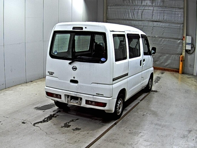 NISSAN CLIPPER VAN 2013