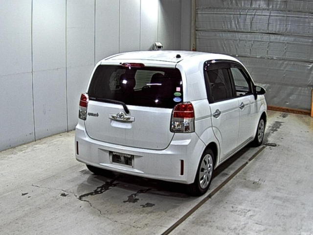TOYOTA SPADE 2014