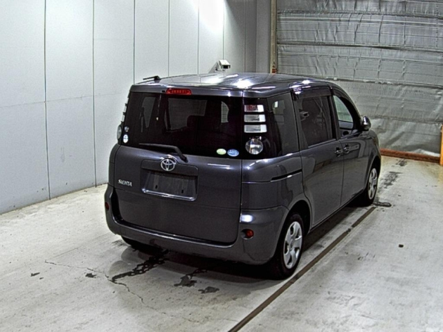 TOYOTA SIENTA 2008