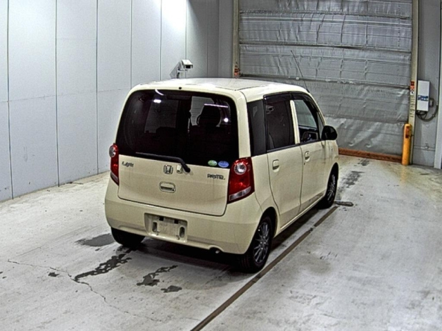 HONDA LIFE 2010