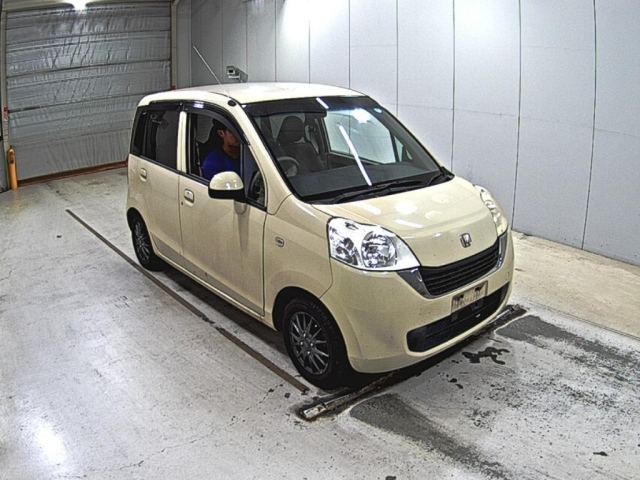 HONDA LIFE 2010