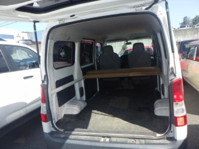 TOYOTA TOWN ACE VAN 2010