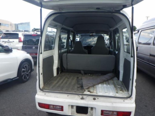 NISSAN CLIPPER VAN 2013