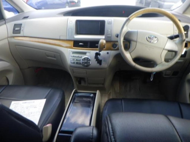 TOYOTA ESTIMA 2008
