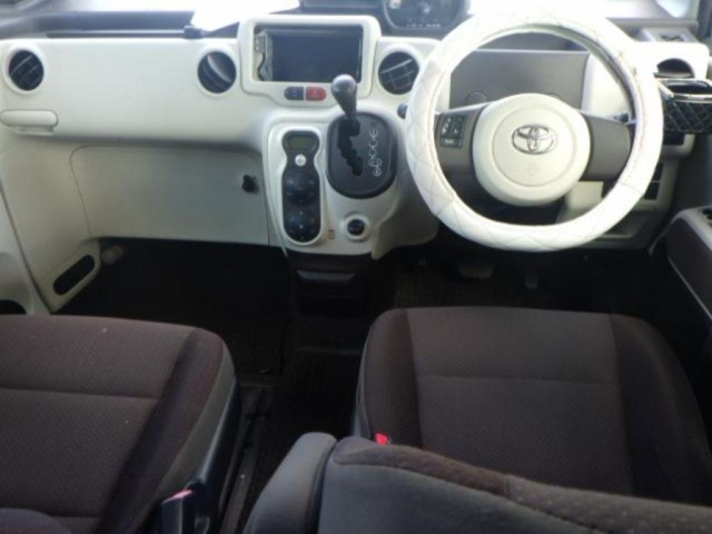 TOYOTA SPADE 2014