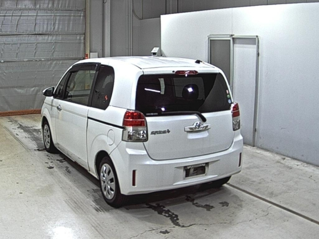 TOYOTA SPADE 2014