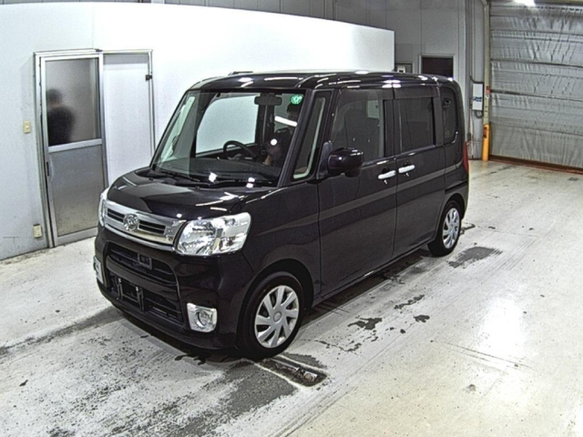 DAIHATSU TANTO 2015