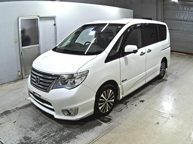 NISSAN SERENA 2015
