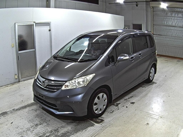 HONDA FREED 2012