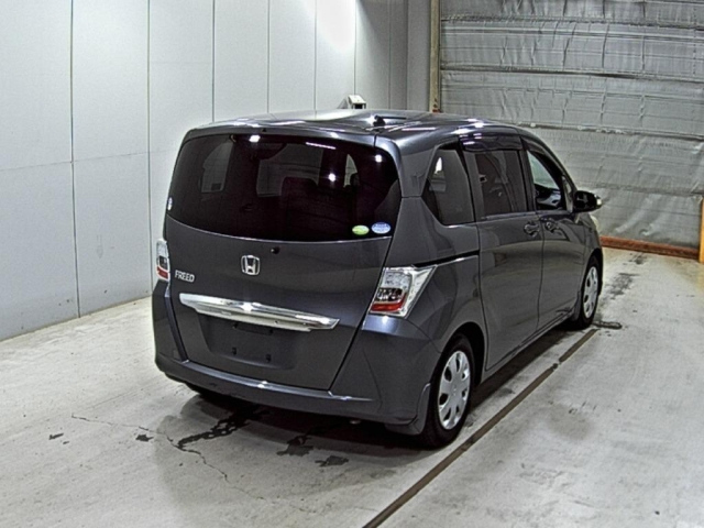 HONDA FREED 2012