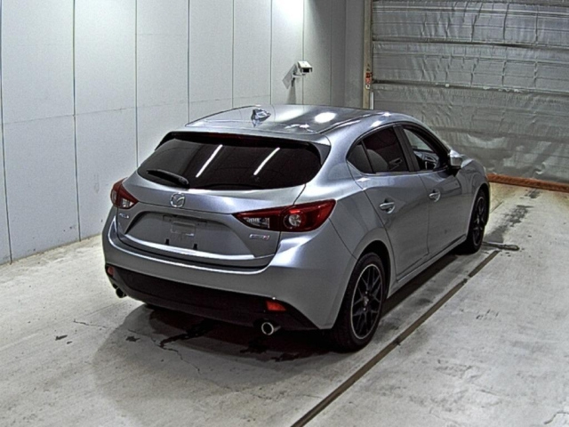 MAZDA AXELA 2015