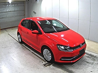 VOLKSWAGEN POLO 2015