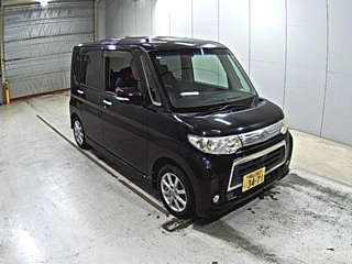 DAIHATSU TANTO 2011