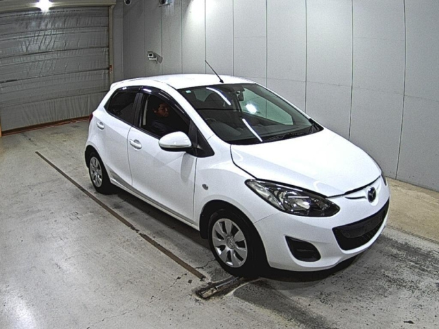 MAZDA DEMIO 2012
