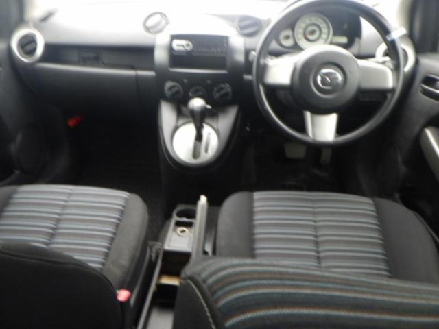 MAZDA DEMIO 2011