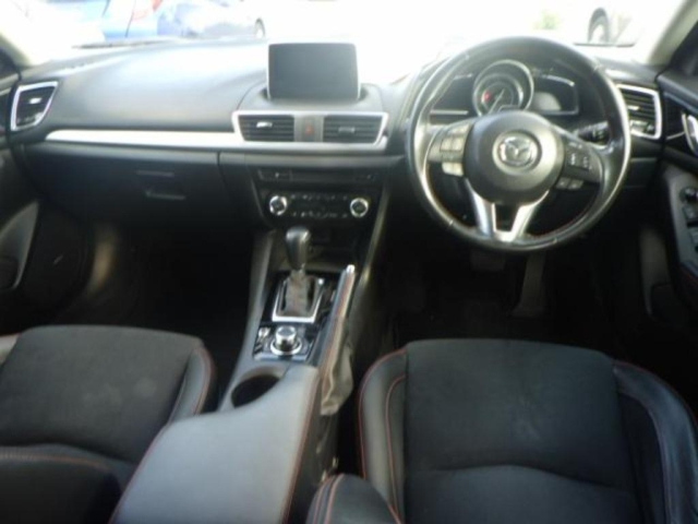 MAZDA AXELA 2015