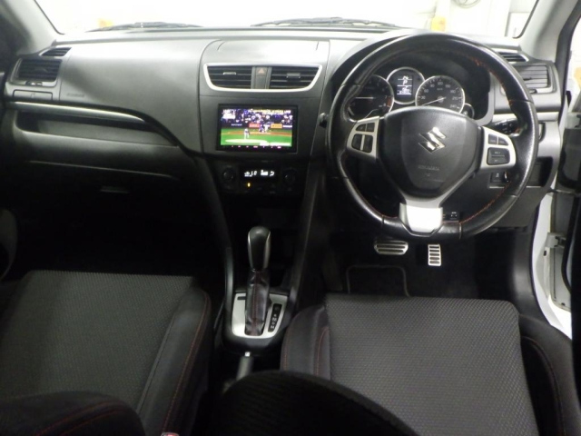 SUZUKI SWIFT 2013