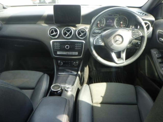 MERCEDES BENZ A CLASS 2017